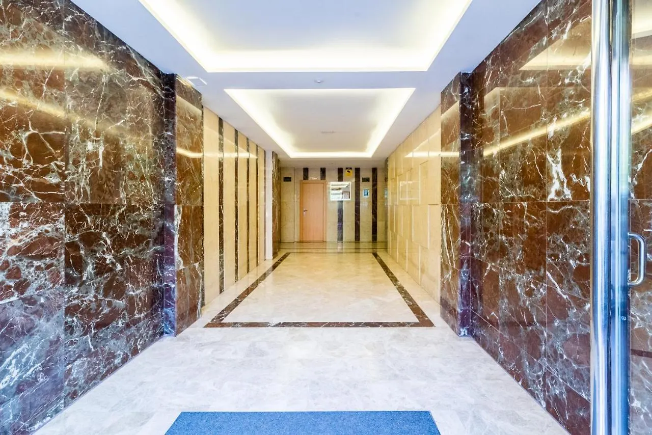 Modern Plaza De Toros Apartment With Free Parking Granada