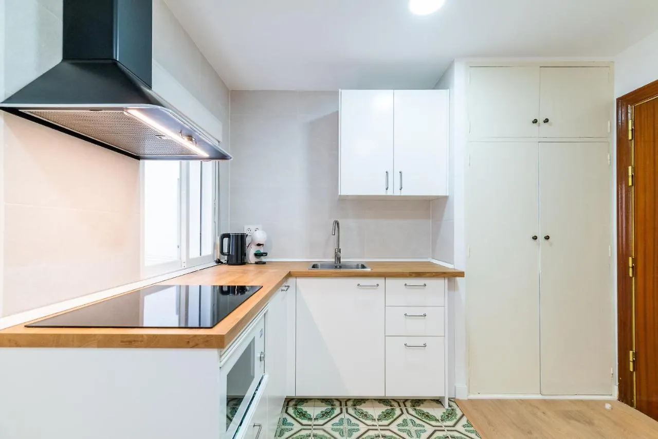 Modern Plaza De Toros Apartment With Free Parking Granada