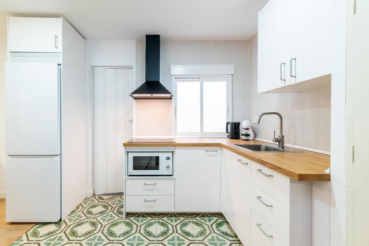 Modern Plaza De Toros Apartment With Free Parking Granada