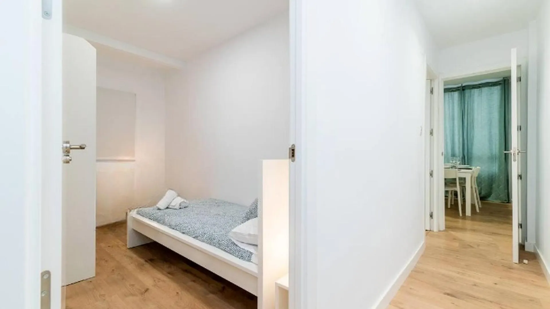 Modern Plaza De Toros Apartment With Free Parking Granada