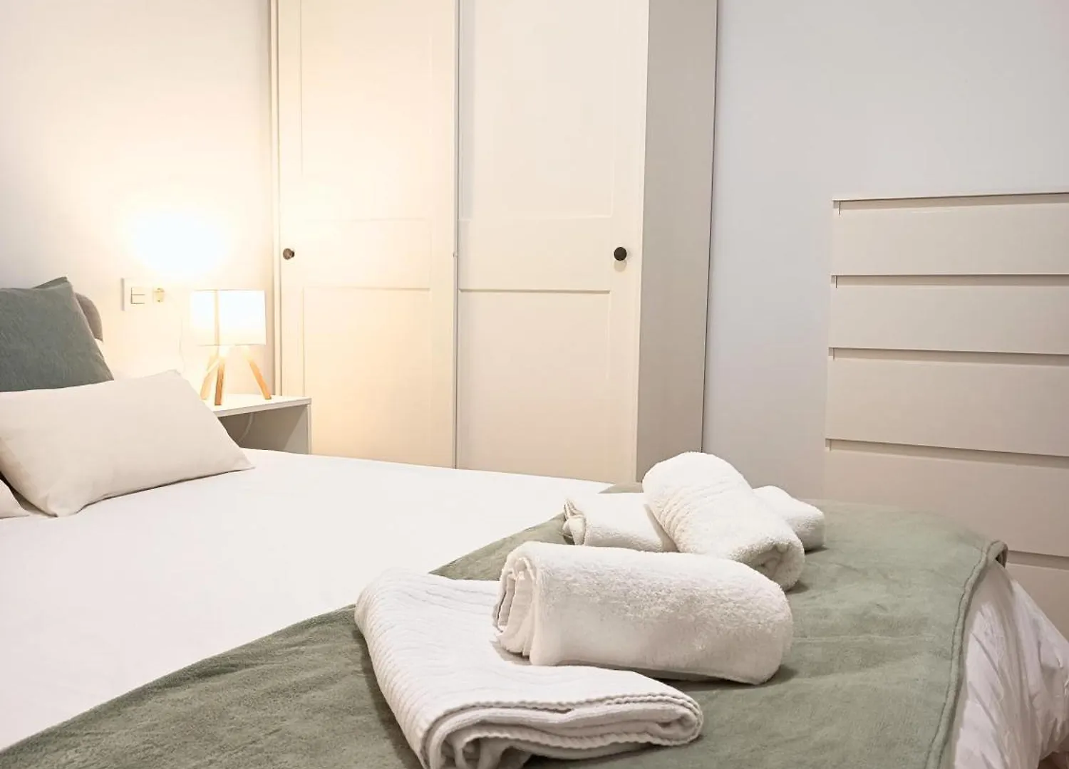 Modern Plaza De Toros Apartment With Free Parking Granada Spain